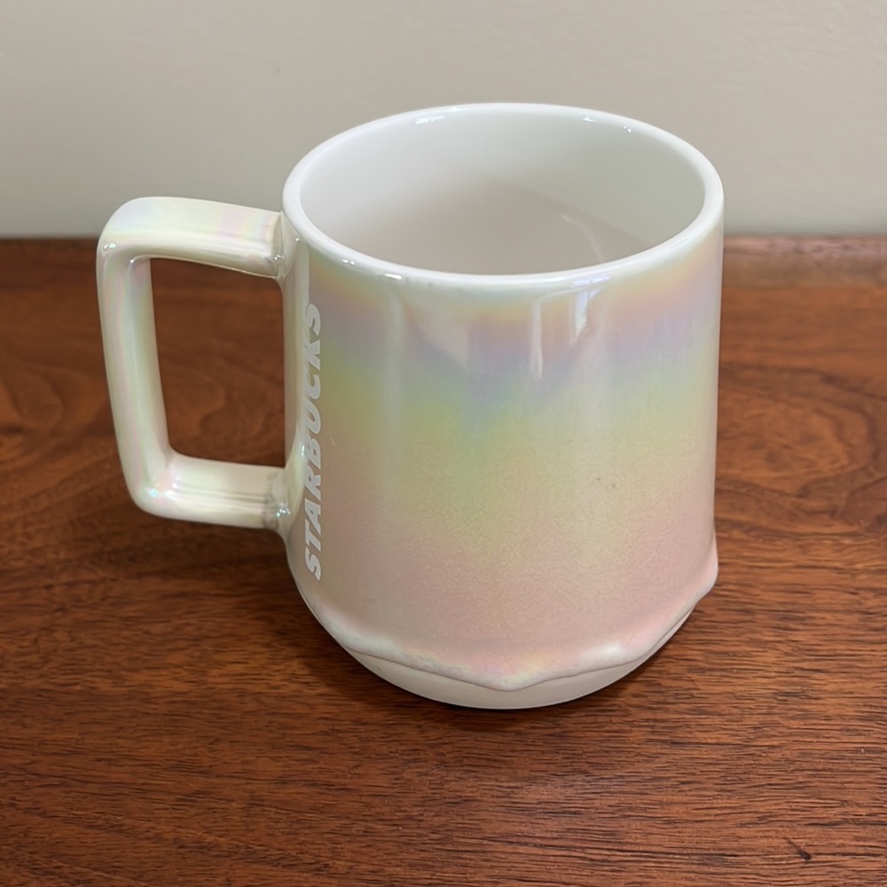 Starbucks White Pearl Iridescent Mug - Holiday 2019 - Limited Edition